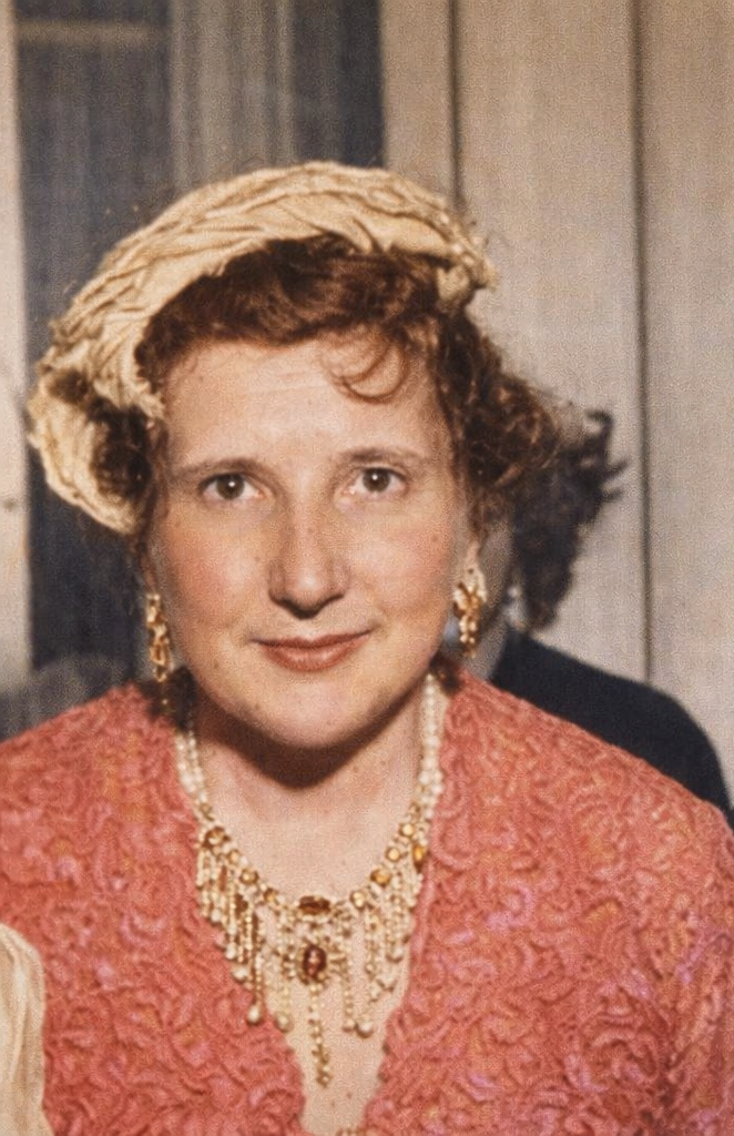 Henriqueta Proost de Camargo